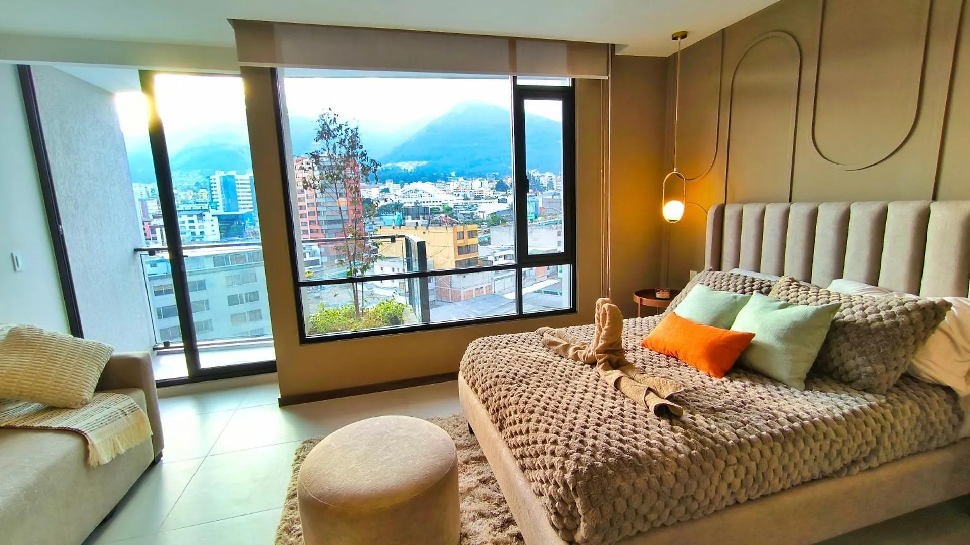 Luxury Suite Con Vista Increible Quito Carolina Coliving Ecuador 0*,