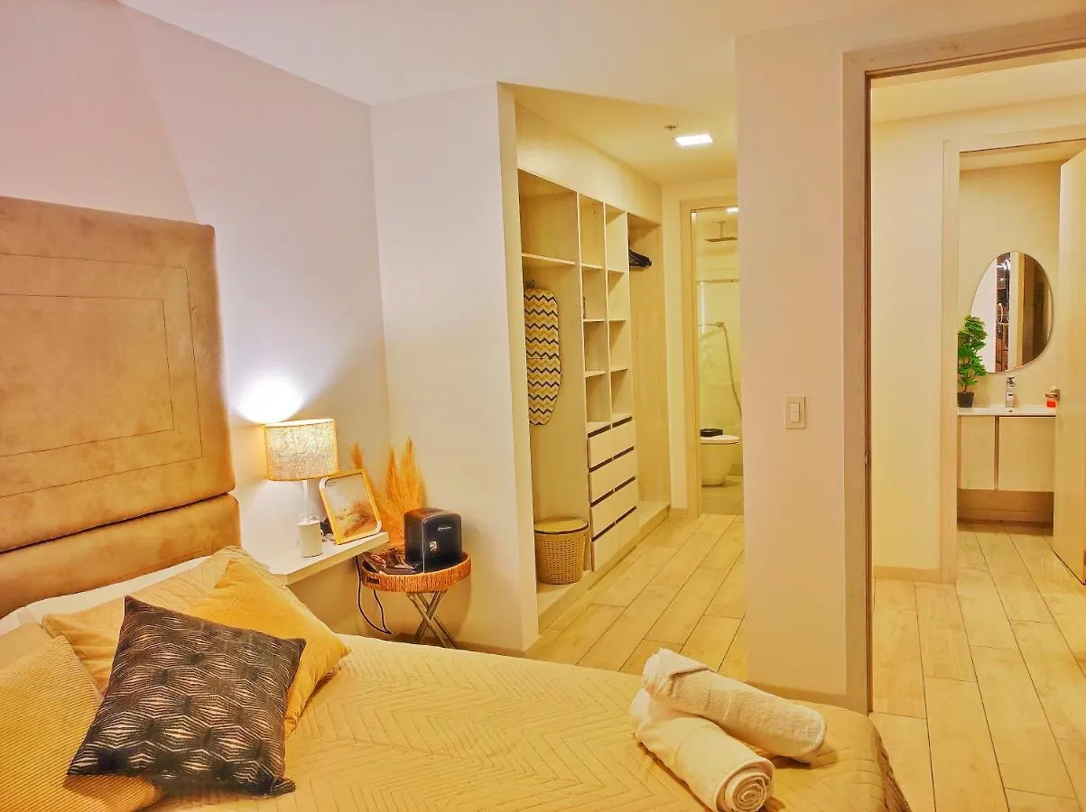 Luxury Suite Con Vista Increible Quito Carolina Coliving Ecuador Διαμέρισμα