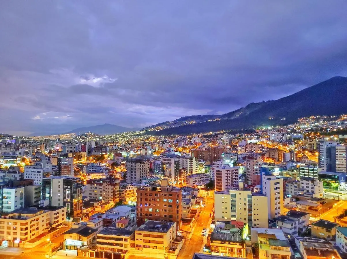 Luxury Suite Con Vista Increible Quito Carolina Coliving Ecuador