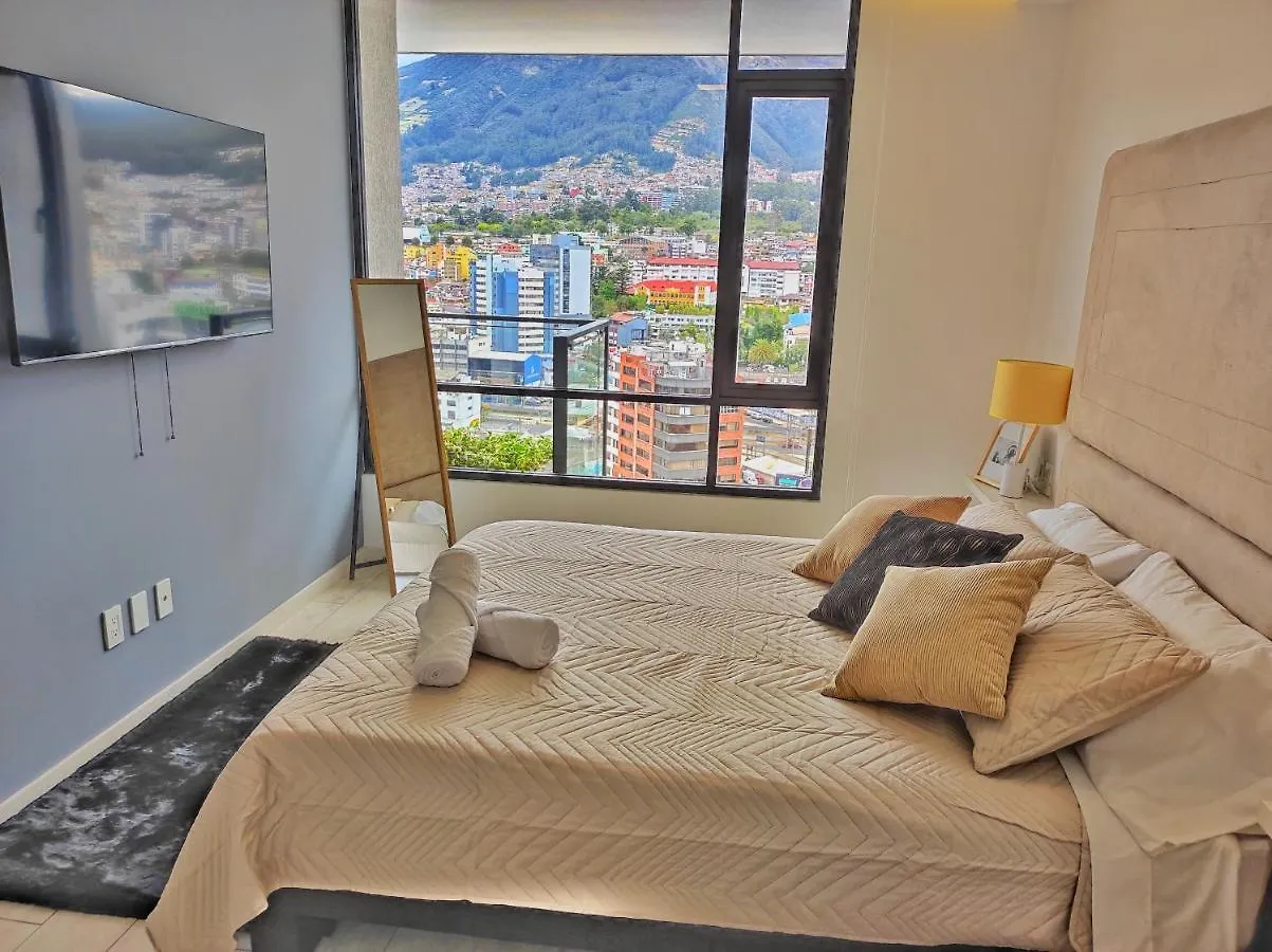 Luxury Suite Con Vista Increible Quito Carolina Coliving Ecuador Διαμέρισμα