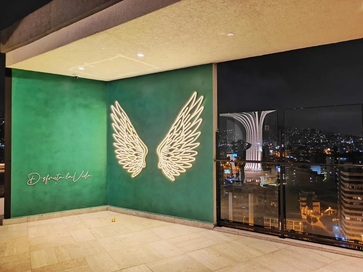 Luxury Suite Con Vista Increible Quito Carolina Coliving Ecuador Διαμέρισμα