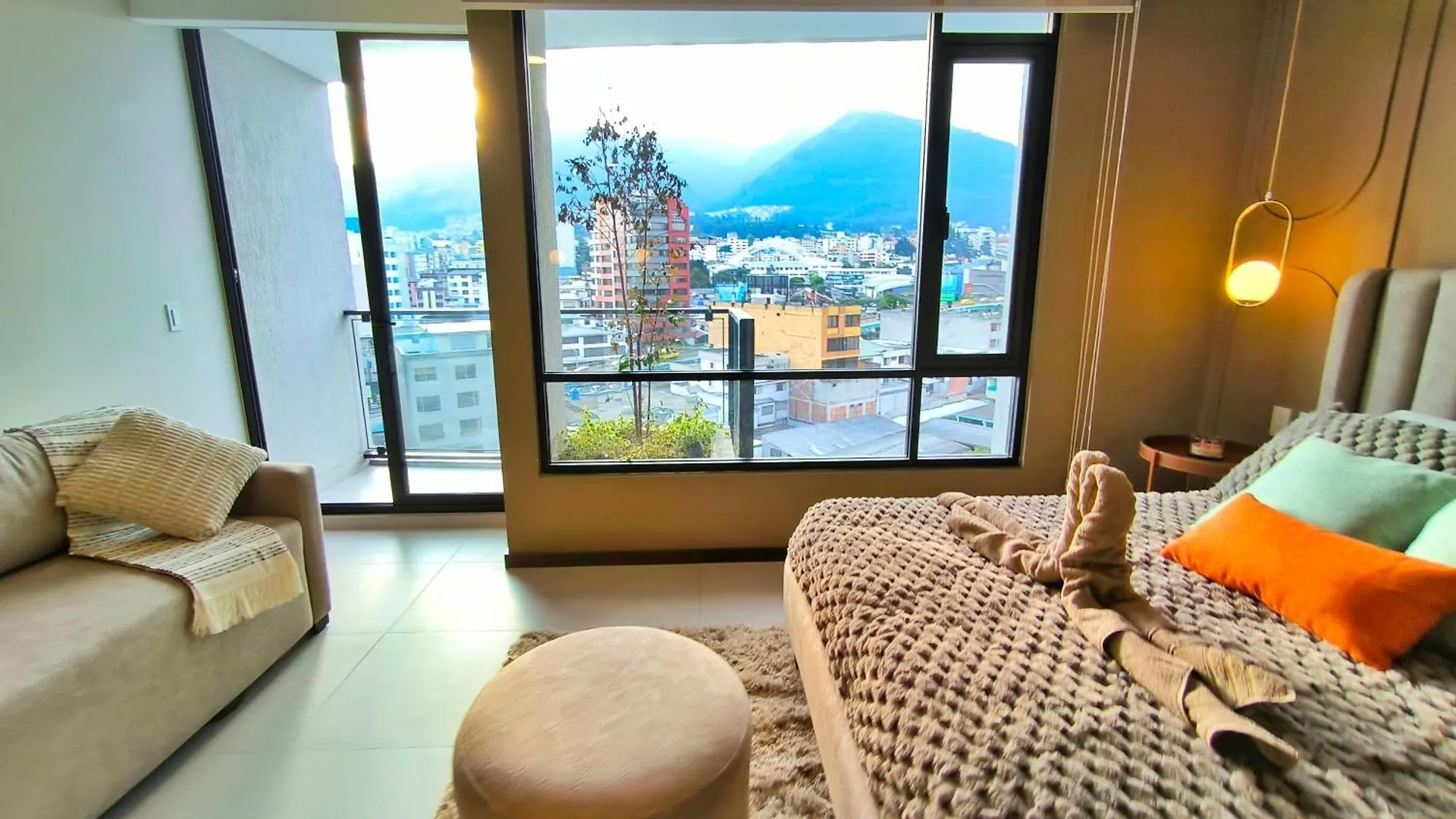 Luxury Suite Con Vista Increible Quito Carolina Coliving Ecuador 0*,